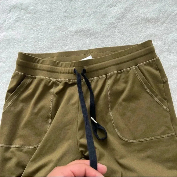 ZYIA Olive Unwind Jogger size M - Picture 6 of 13